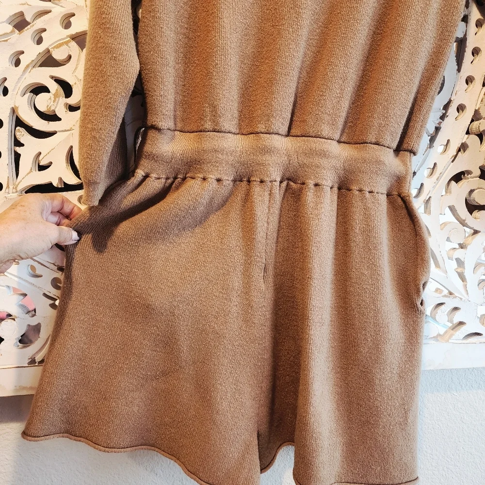 L'ACADEMIE/REVOLVE SHANNON KNIT SWEATER ROMPER LONG SLEEVES SZ SMALL - Picture 14 of 15